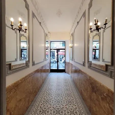 Superbe Meublé Cosy Avec Patio Au Calme Jean Médecin *